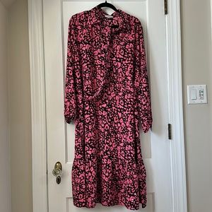 LOFT Outlet black dress with pink hearts. XL. Collar, belt and lower pleat.